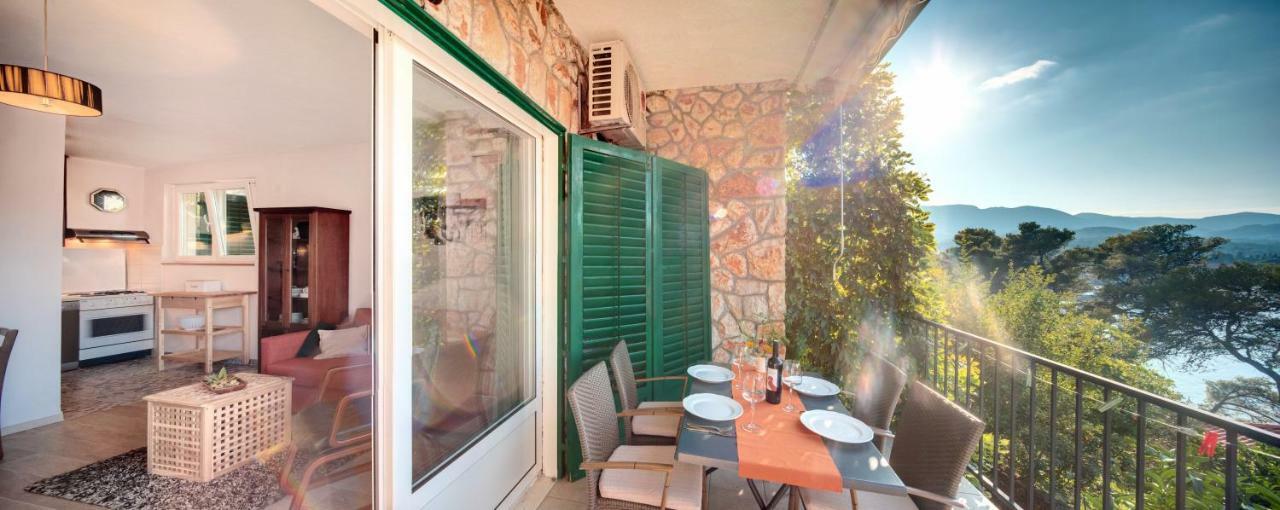 Figa Apartman Benko Milatic Jelsa  Exterior foto